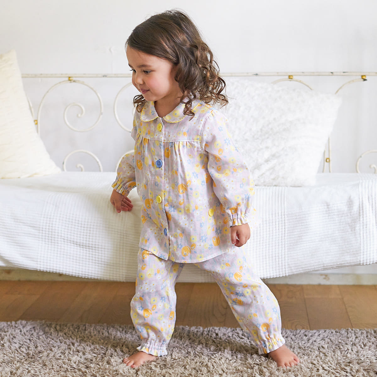 おなか安心ボタン付き ガーゼ 長袖 前開きパジャマ（フラワー）