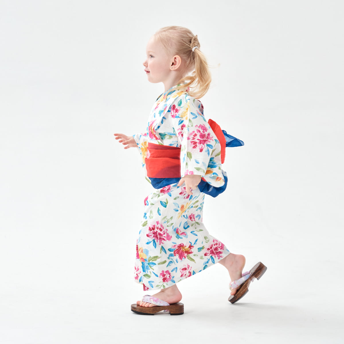 60％OFF】《コンビミニ》手描きオリジナル柄カンタン浴衣（金魚） 女の子 90cm 100cm 110cm 120cm ベビー 子供 服 綿 100  お祭り セパレート 夏 女の子 子供 赤ちゃん 子ども浴衣 子供用 キッズ 子ども こども 夏服 セパレート浴衣 可愛い Combi Mini  セパレート浴衣 90 ...