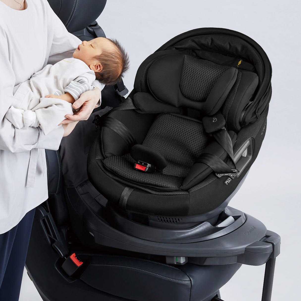 コンビ チャイルドシート THE S plus ISOFIX  ZB-750